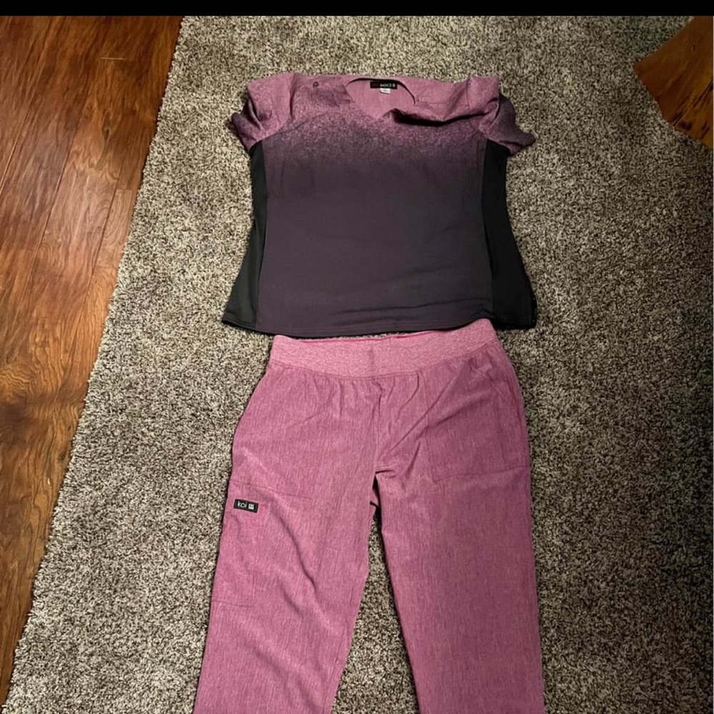 Koi scrub set